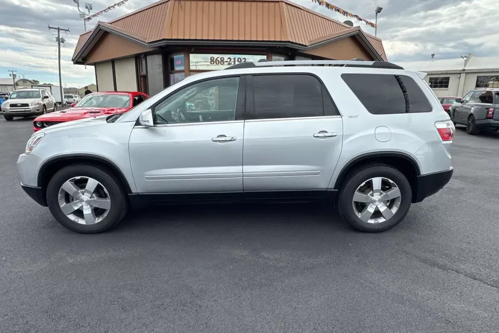 2012 Gmc Acadia SLT photo 1