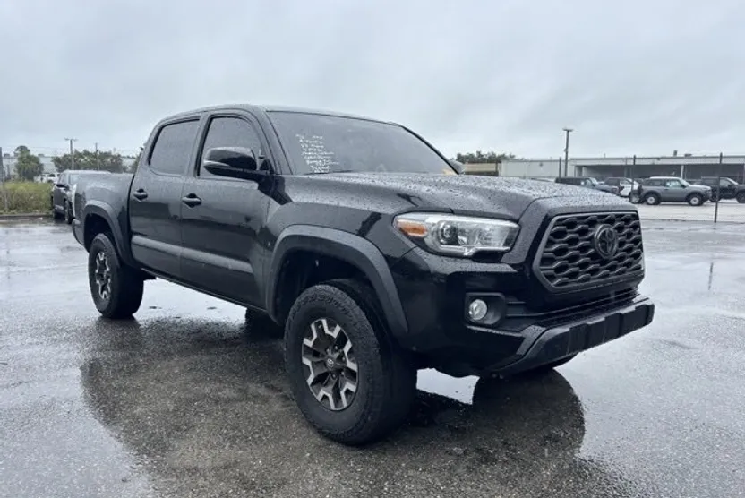 2023 Toyota Tacoma TRD Off-Road 4x4 photo 1