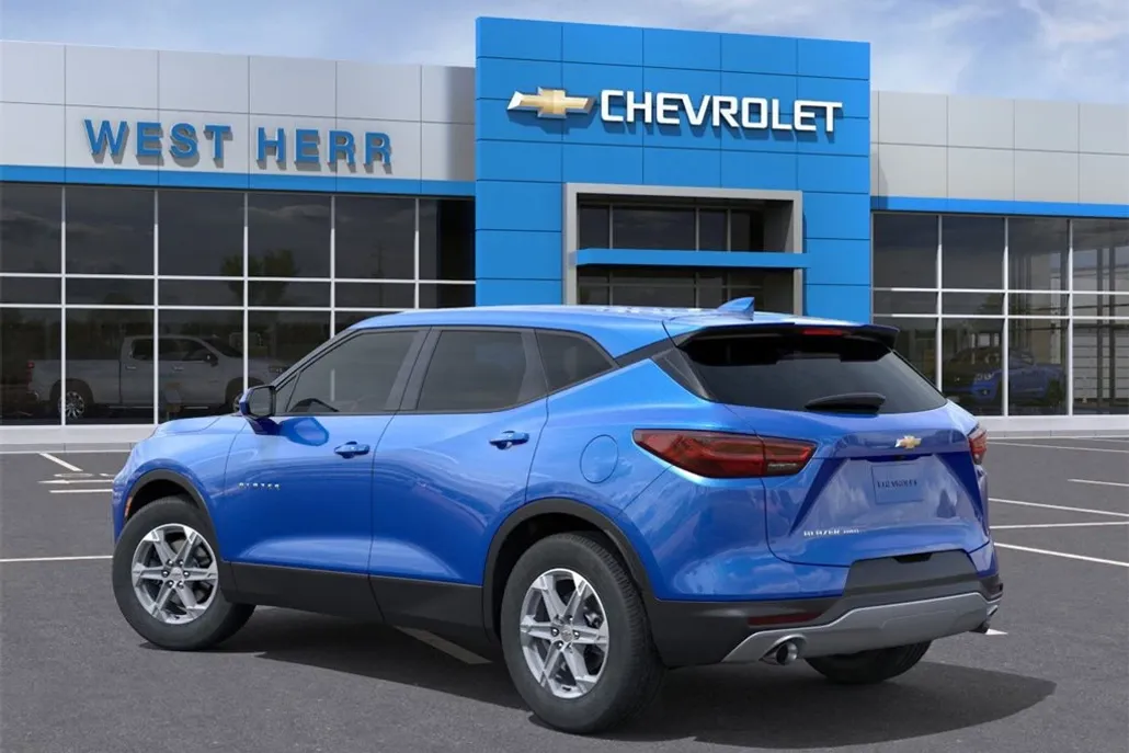 2025 Chevrolet Blazer 2LT photo 1