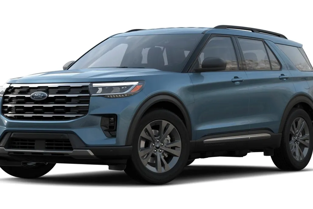 2025 Ford Explorer photo 1
