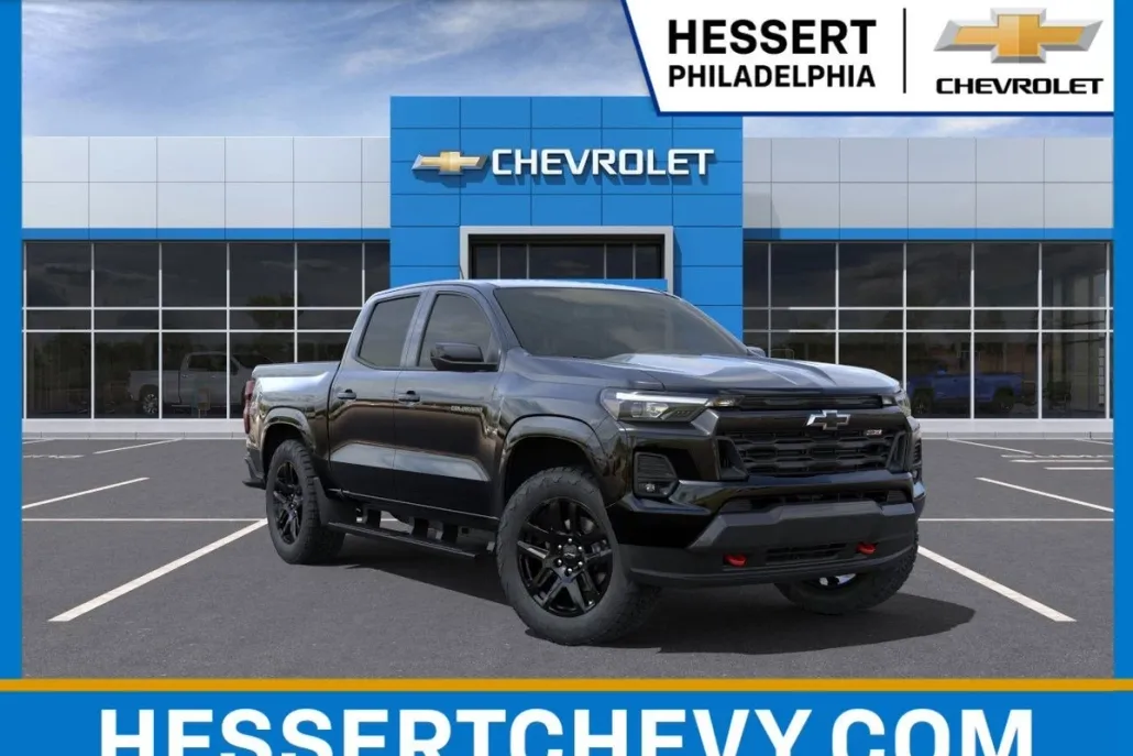 2025 Chevrolet Colorado Z71 photo 1