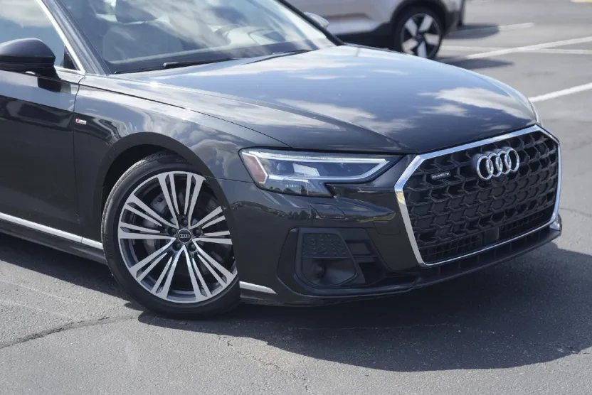 2022 Audi A8 L 55 photo 1