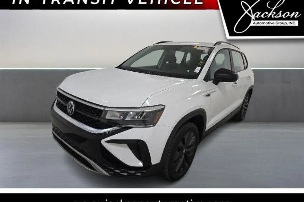 2022 Volkswagen Taos S photo 1
