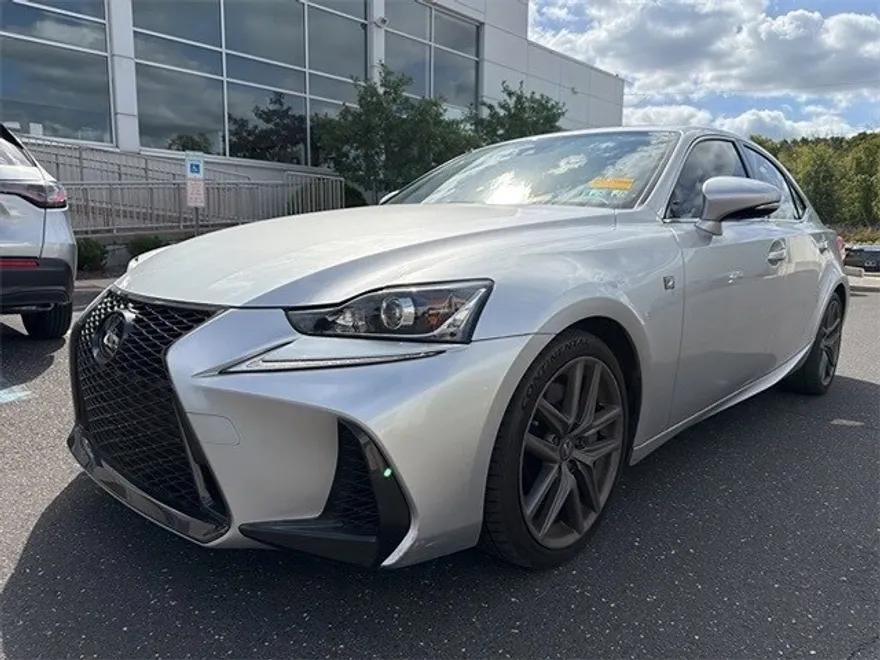 2019 Lexus IS 300 photo 1