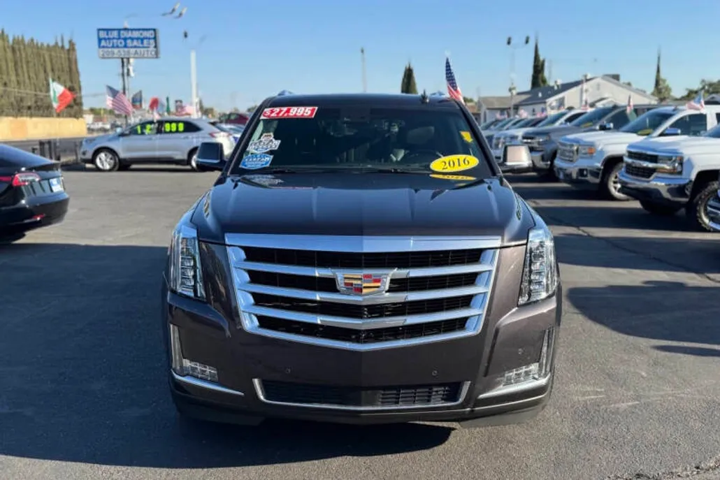 2016 Cadillac Escalade ESV Premium photo 1