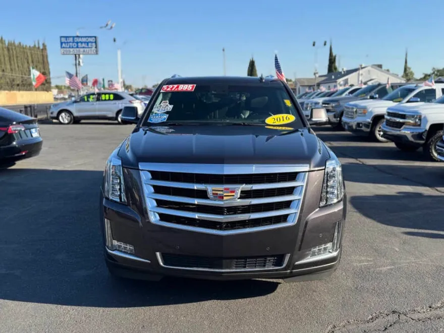 2016 Cadillac Escalade ESV Premium photo 1