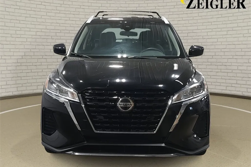 2021 Nissan Kicks SV photo 1