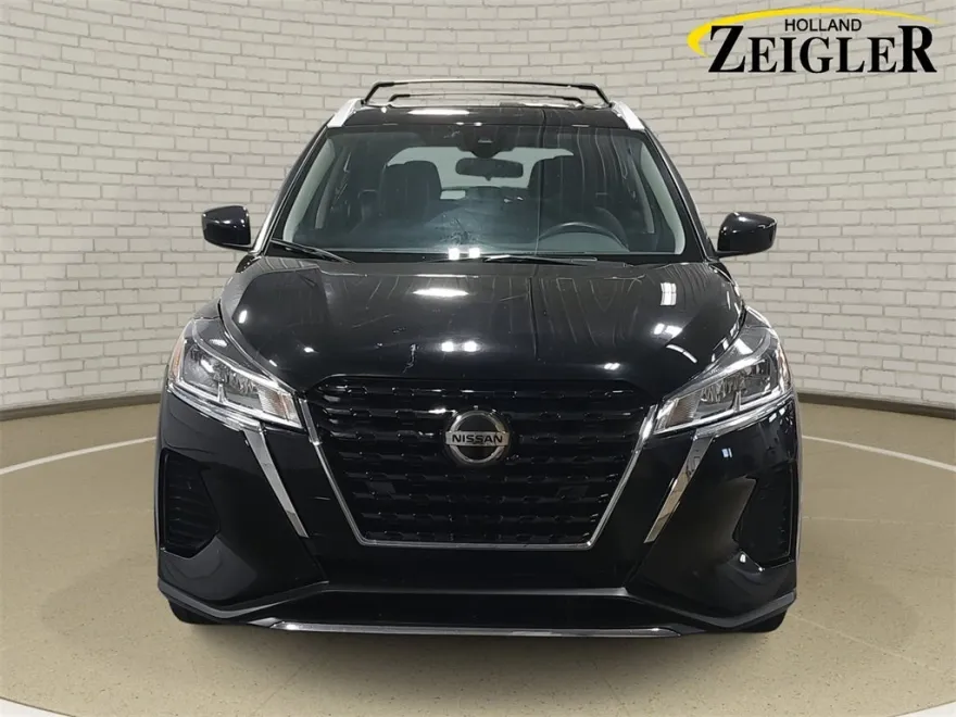 2021 Nissan Kicks SV photo 1