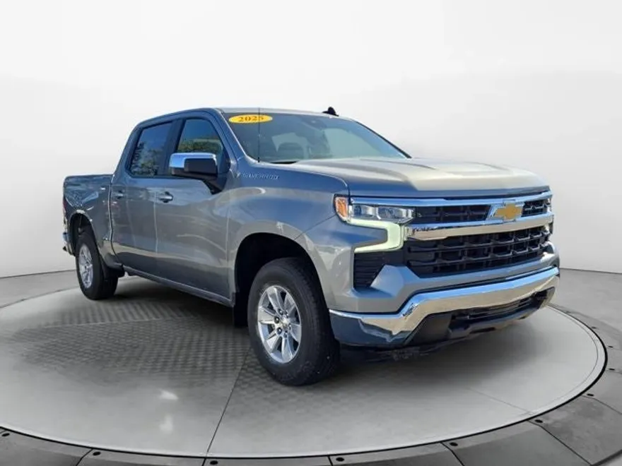 2025 Chevrolet Silverado 1500 LT photo 1