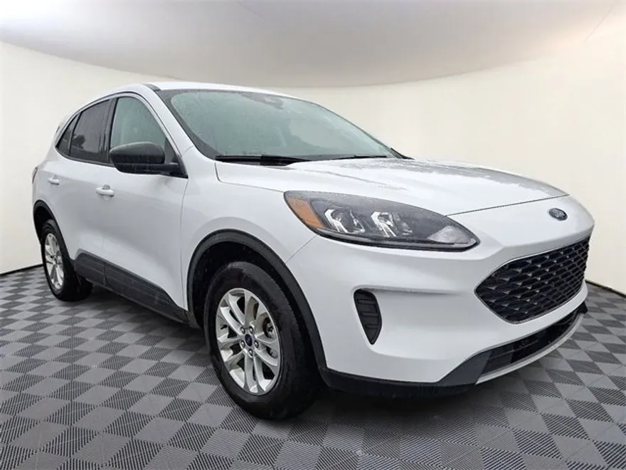 2022 Ford Escape SE photo 1