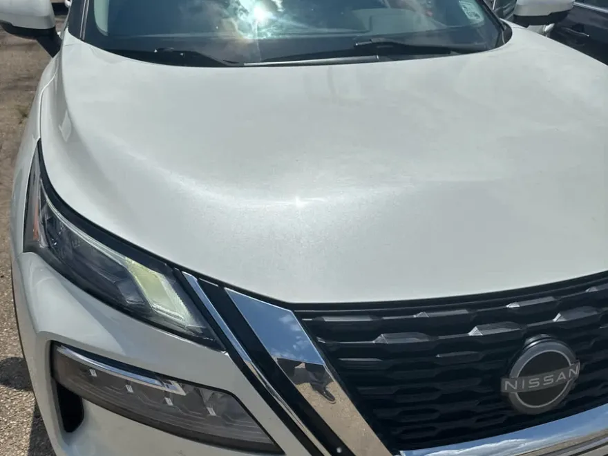 2023 Nissan Rogue SV photo 1