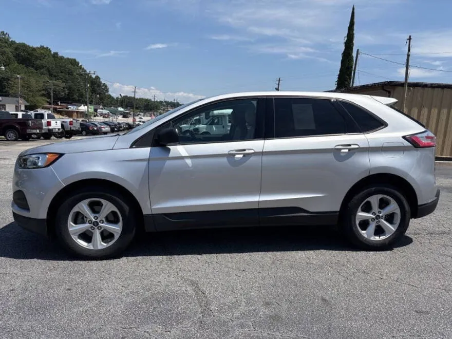 2019 Ford Edge SE photo 1