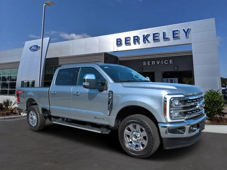 2024 Ford F-250 Lariat photo 1