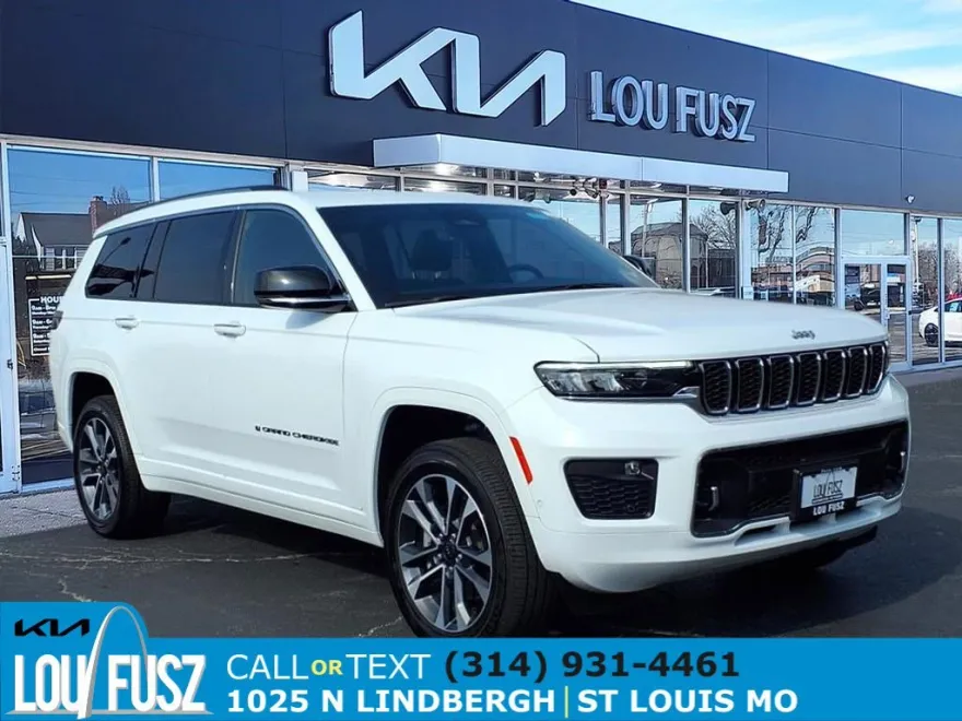 2024 Jeep Grand Cherokee Overland photo 1