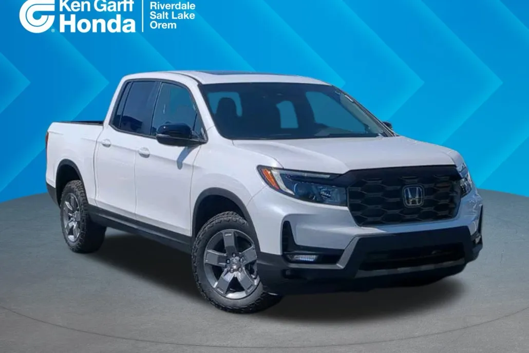 2025 Honda Ridgeline TrailSport photo 1