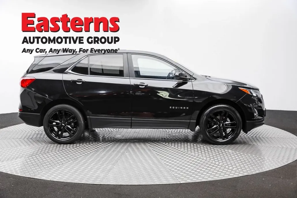 2021 Chevrolet Equinox LT photo 1