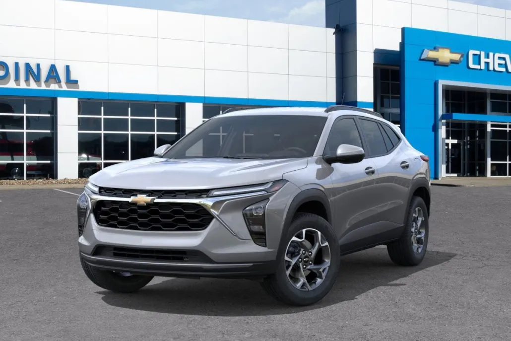 2025 Chevrolet Trax LT photo 1