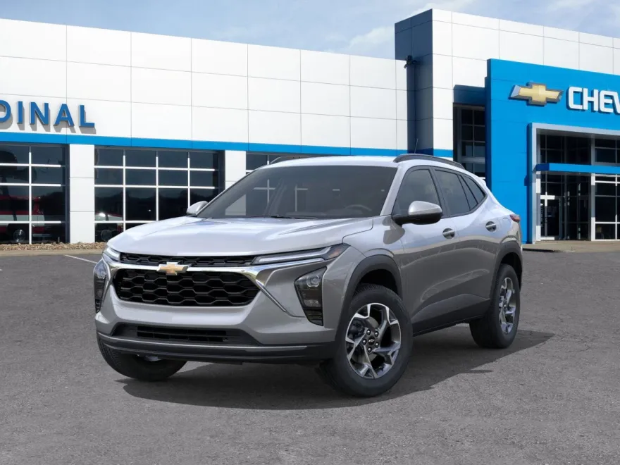 2025 Chevrolet Trax LT photo 1
