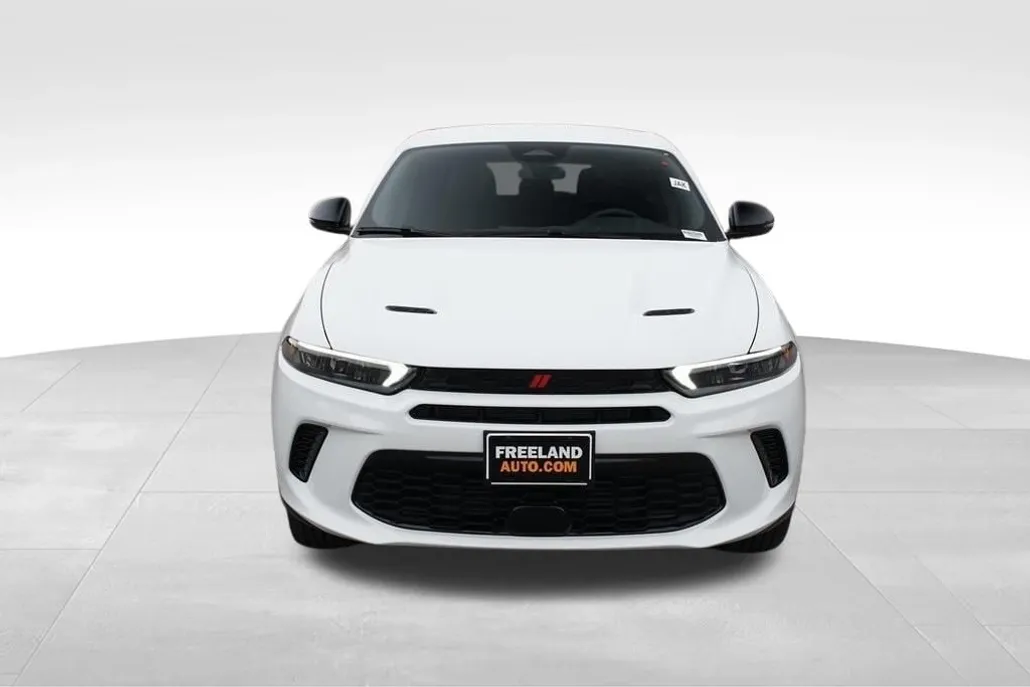 2024 Dodge Hornet R/T photo 1