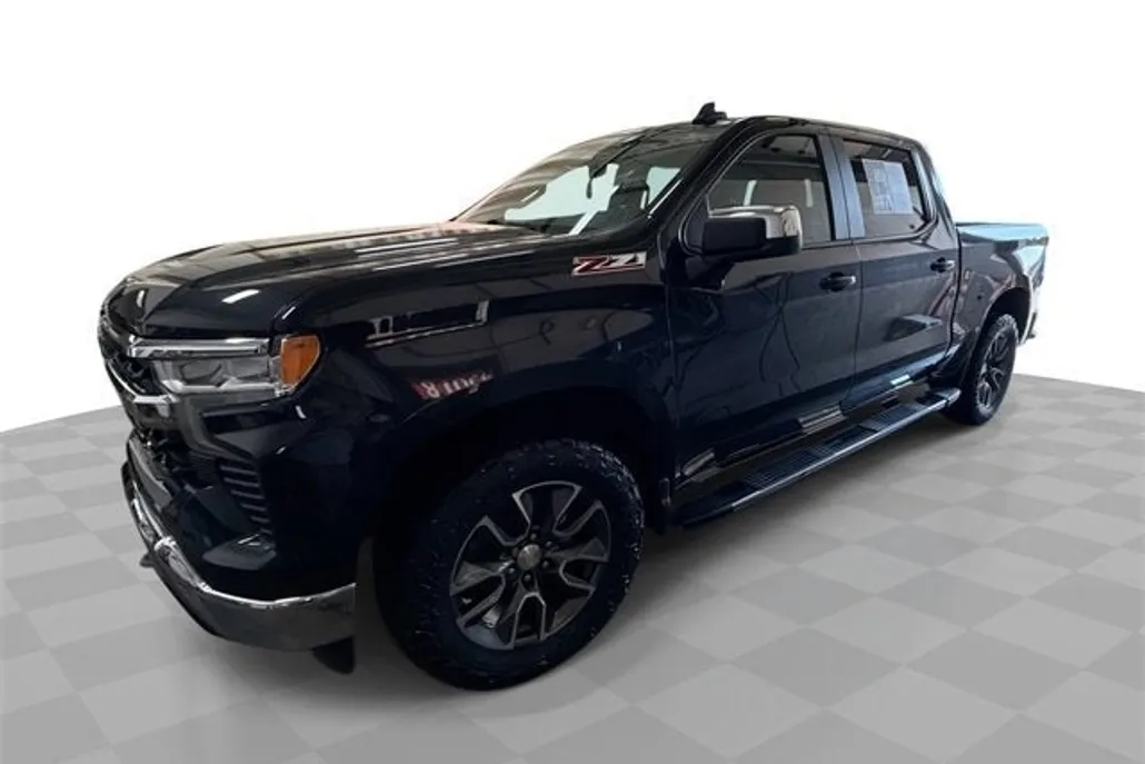 2022 Chevrolet Silverado 1500 LT photo 1