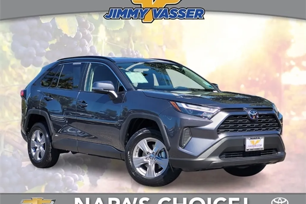 2025 Toyota RAV4 Hybrid XLE photo 1