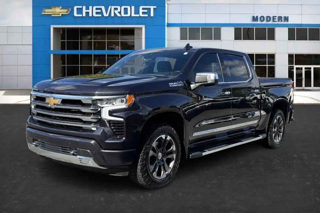 2024 Chevrolet Silverado 1500 High Country photo 1