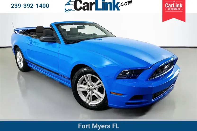 2014 Ford Mustang V6 photo 1