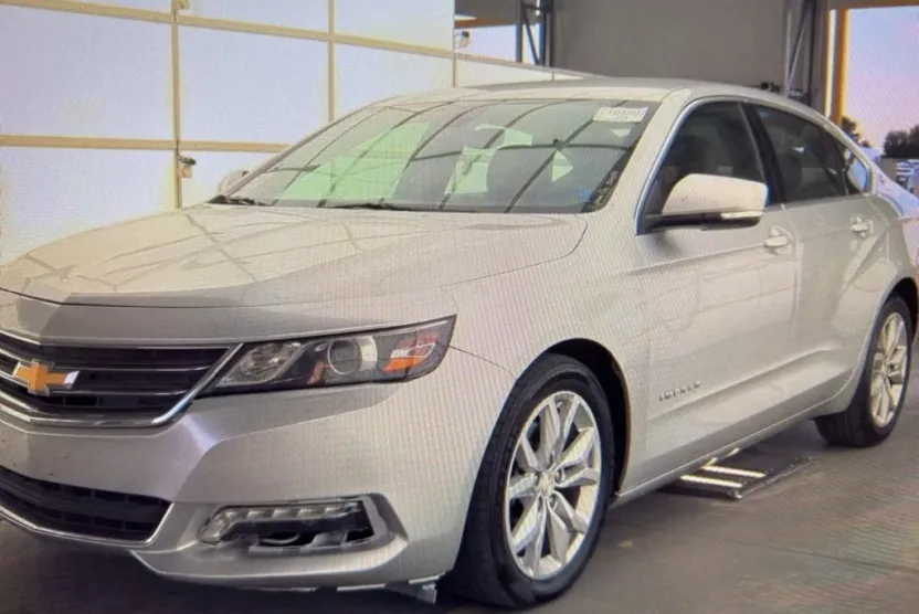 2019 Chevrolet Impala 1LT photo 1