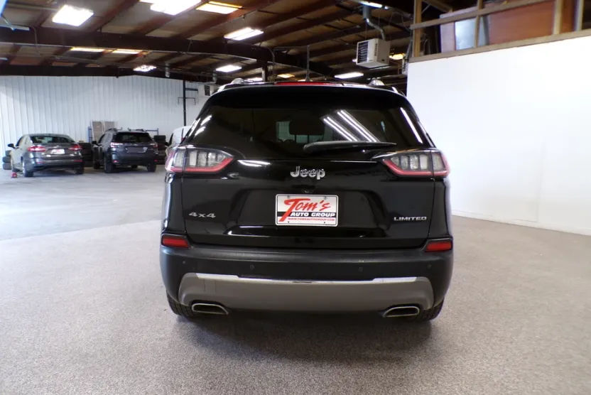 2019 Jeep Cherokee Limited photo 1
