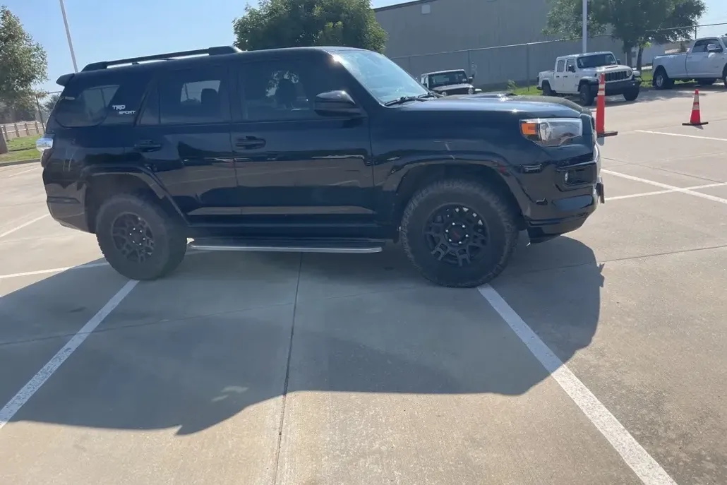2023 Toyota 4Runner TRD Sport photo 1