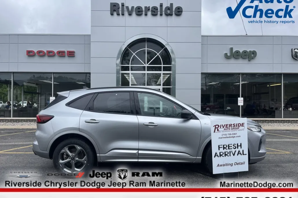 2024 Ford Escape ST-Line photo 1