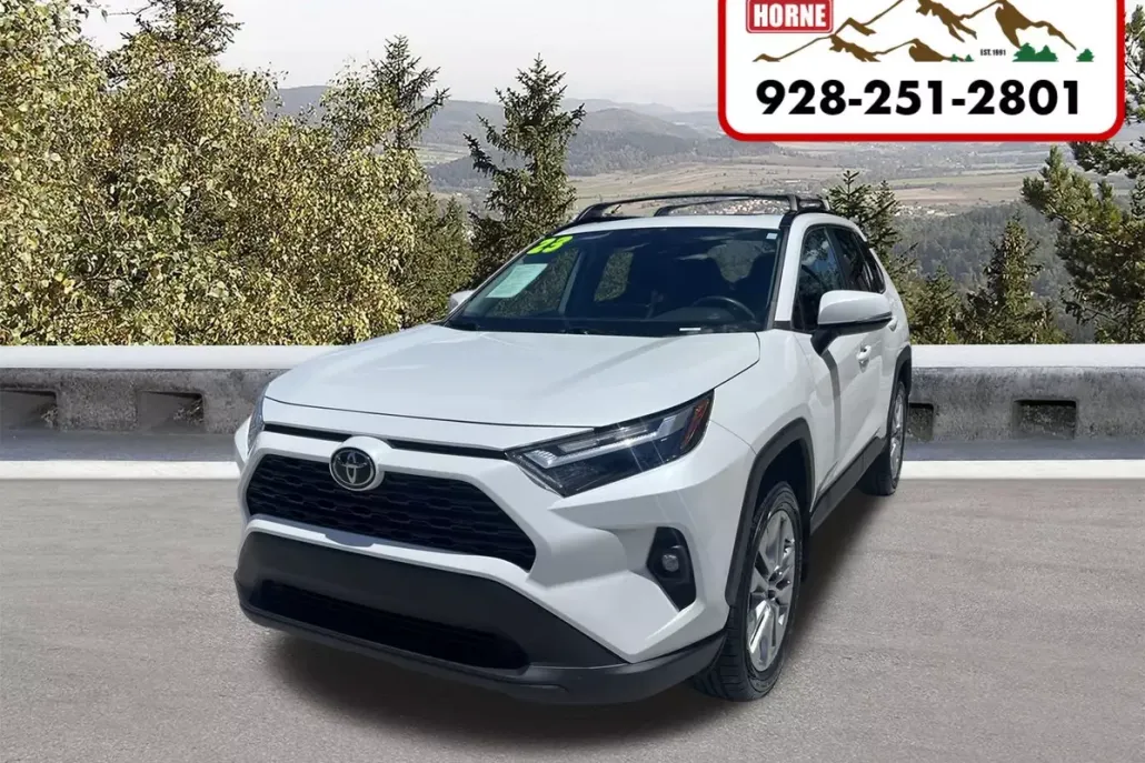 2023 Toyota RAV4 XLE Premium photo 1