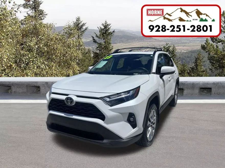 2023 Toyota RAV4 XLE Premium photo 1