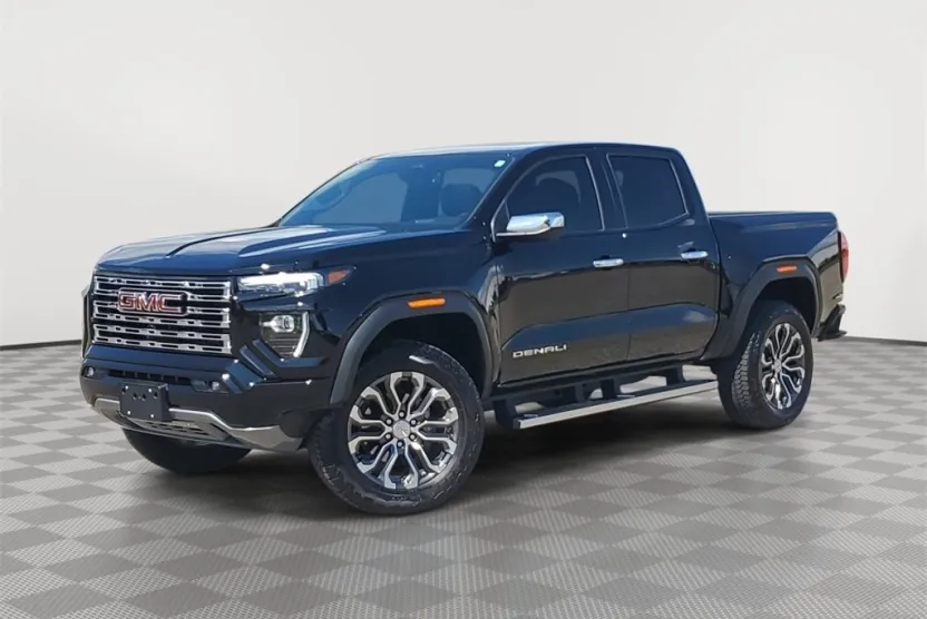 2024 Gmc Canyon Denali photo 1