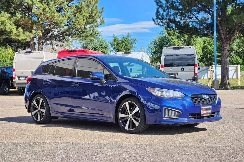 2017 Subaru Impreza 2.0i Sport photo 1