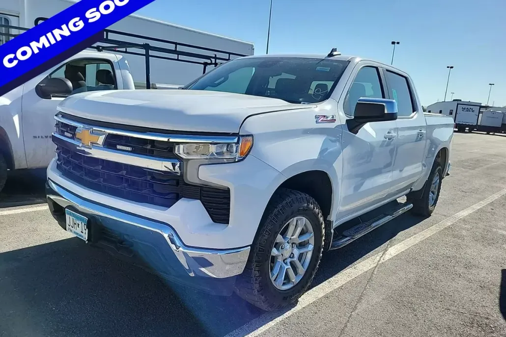 2022 Chevrolet Silverado 1500 LT photo 1