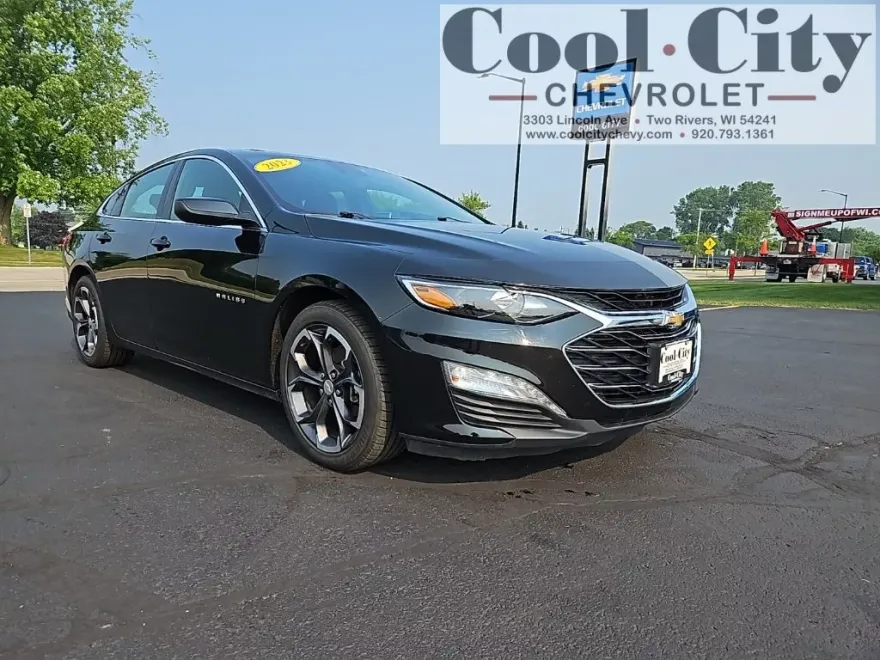 2023 Chevrolet Malibu 1LT photo 1