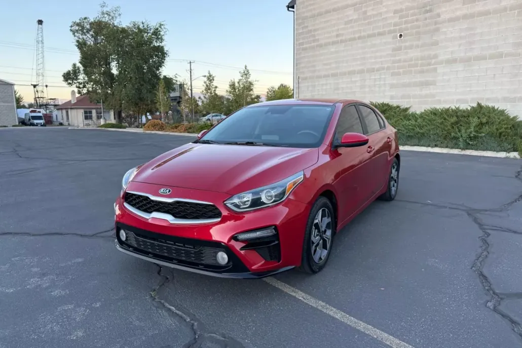 2021 Kia Forte LXS photo 1