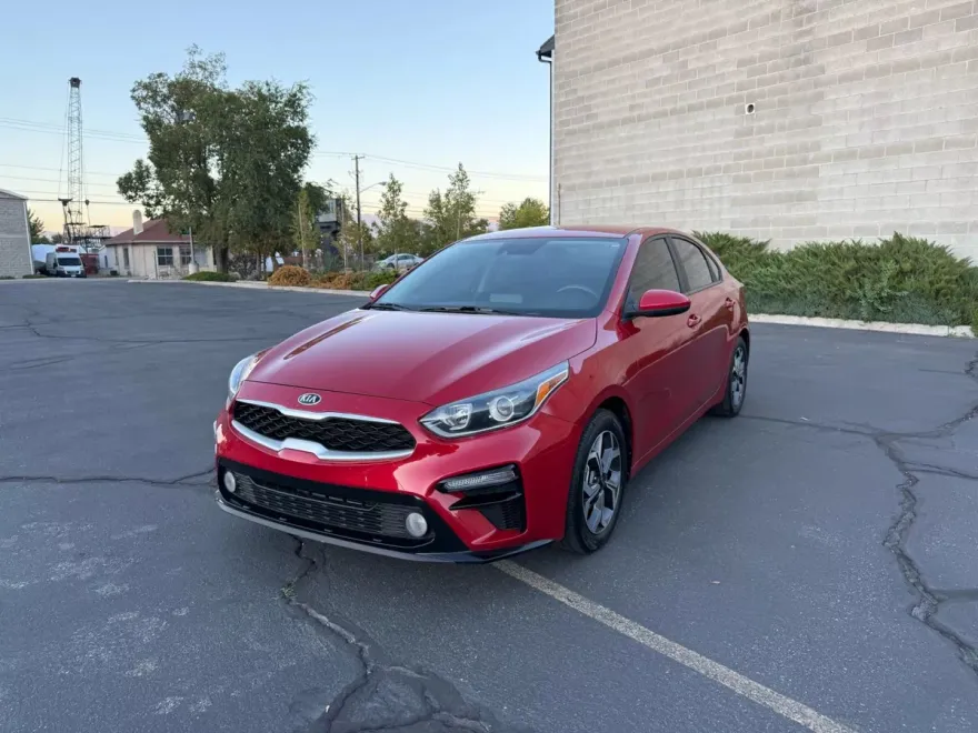 2021 Kia Forte LXS photo 1