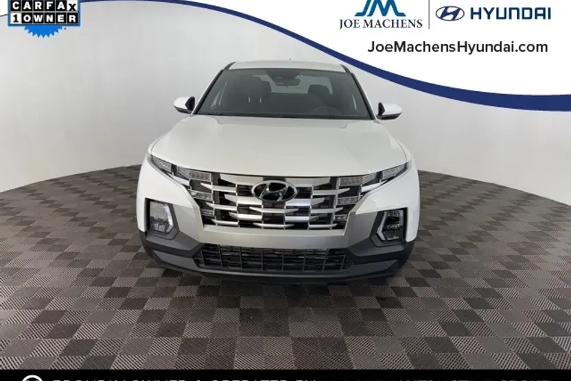 2024 Hyundai Santa Cruz SE photo 1
