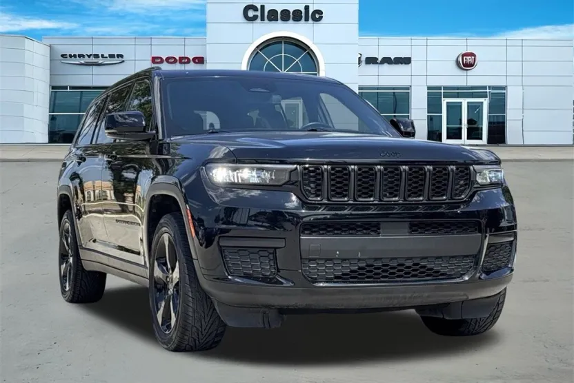 2021 Jeep Grand Cherokee Altitude photo 1