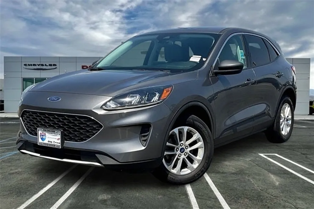 2022 Ford Escape SE photo 1