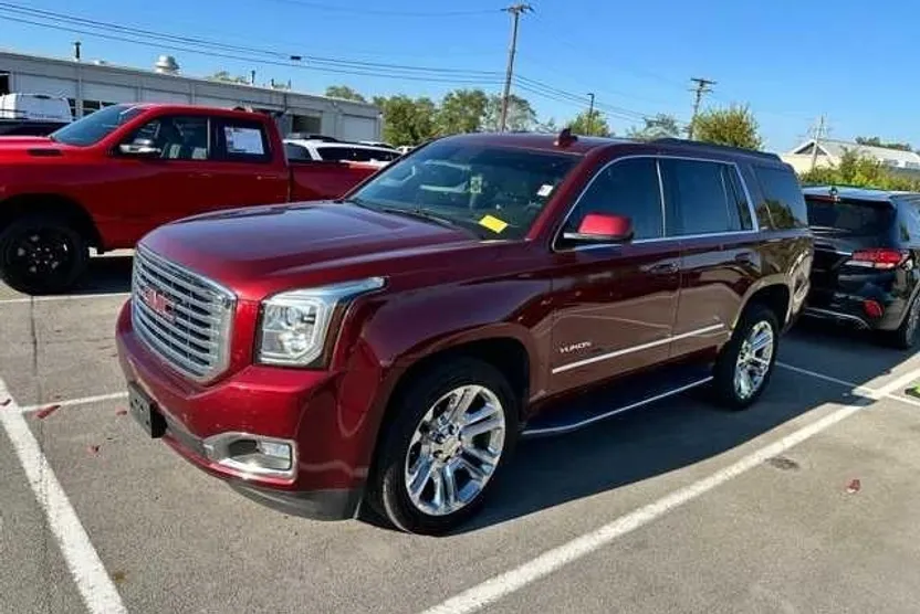 2017 Gmc Yukon SLT photo 1