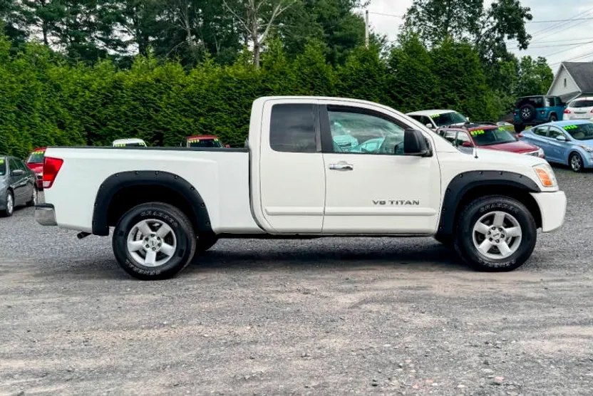 2007 Nissan Titan SE photo 1