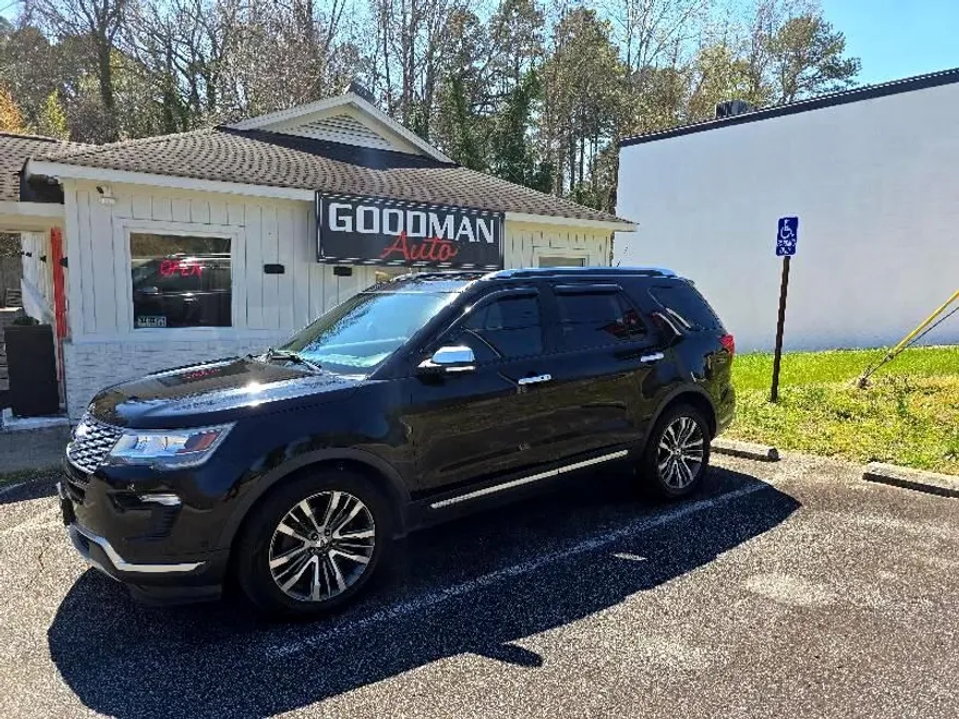 2018 Ford Explorer Platinum photo 1