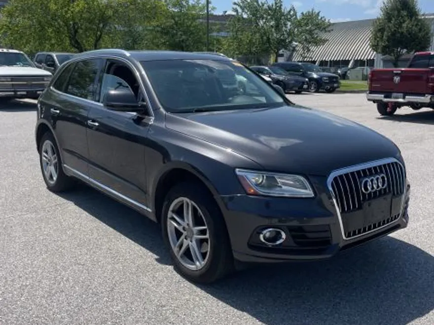 2017 Audi Q5 2.0T Premium Plus photo 1
