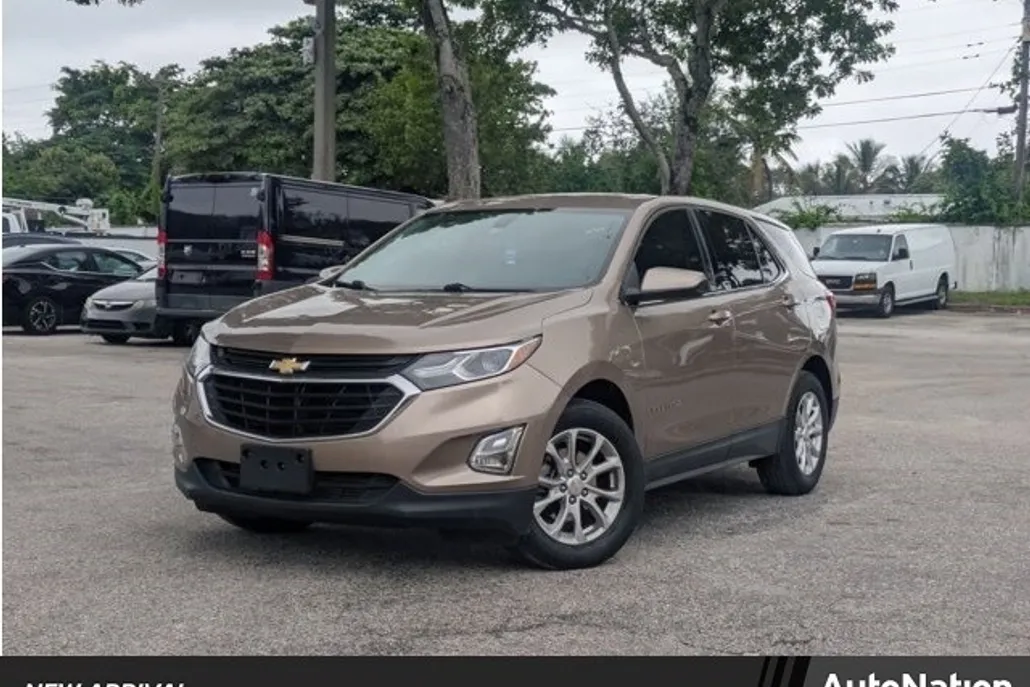 2018 Chevrolet Equinox LT photo 1