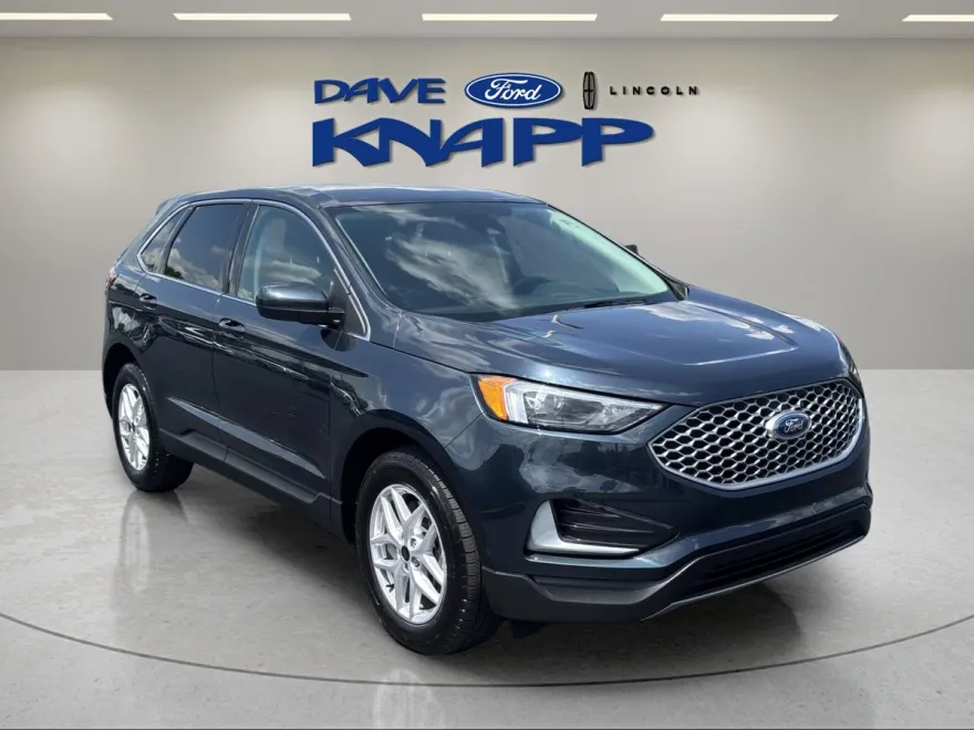 2023 Ford Edge SEL photo 1