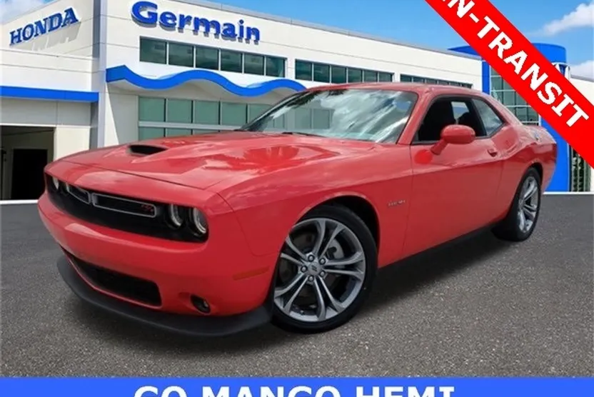 2022 Dodge Challenger R/T photo 1