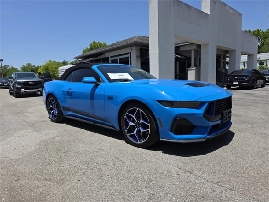2024 Ford Mustang GT Premium Convertible photo 1